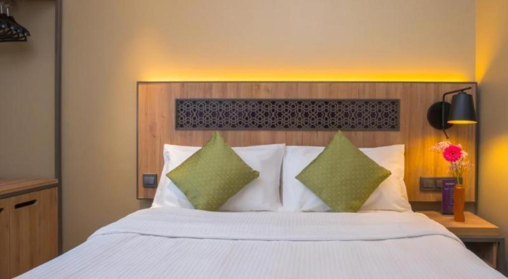 Aqueen Heritage Little India 3*